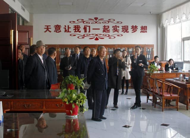 兗州區(qū)人大、政協(xié)領(lǐng)導(dǎo)蒞臨天意機(jī)械參觀考察