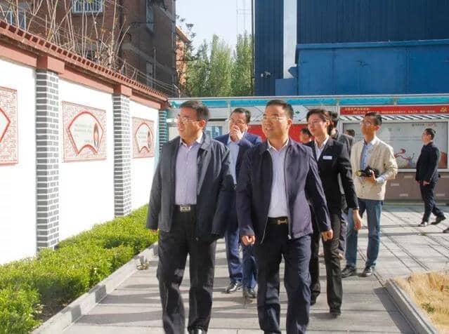 區(qū)委常委、區(qū)紀(jì)委書記、區(qū)監(jiān)委主任王慶峰調(diào)研天意機(jī)械