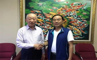 印尼著名僑領(lǐng)、印尼泛印集團(tuán)董事長(zhǎng)、印尼總統(tǒng)大學(xué)創(chuàng)辦人-李文光