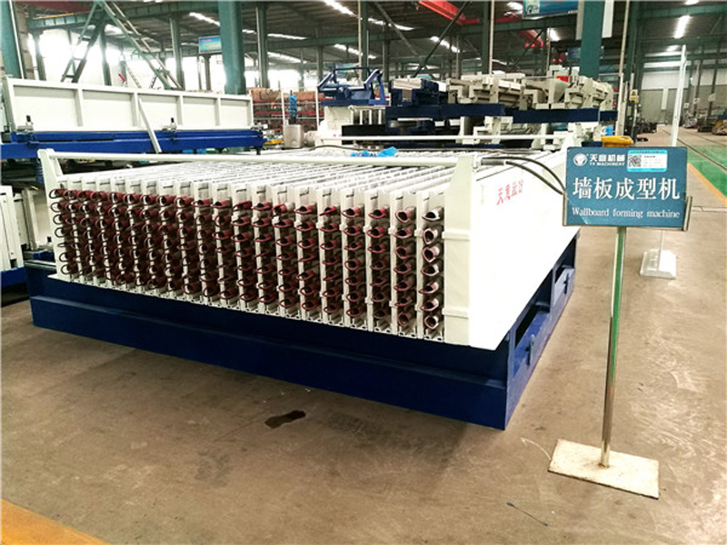 全自動(dòng)墻板機(jī)產(chǎn)量高，一機(jī)多用